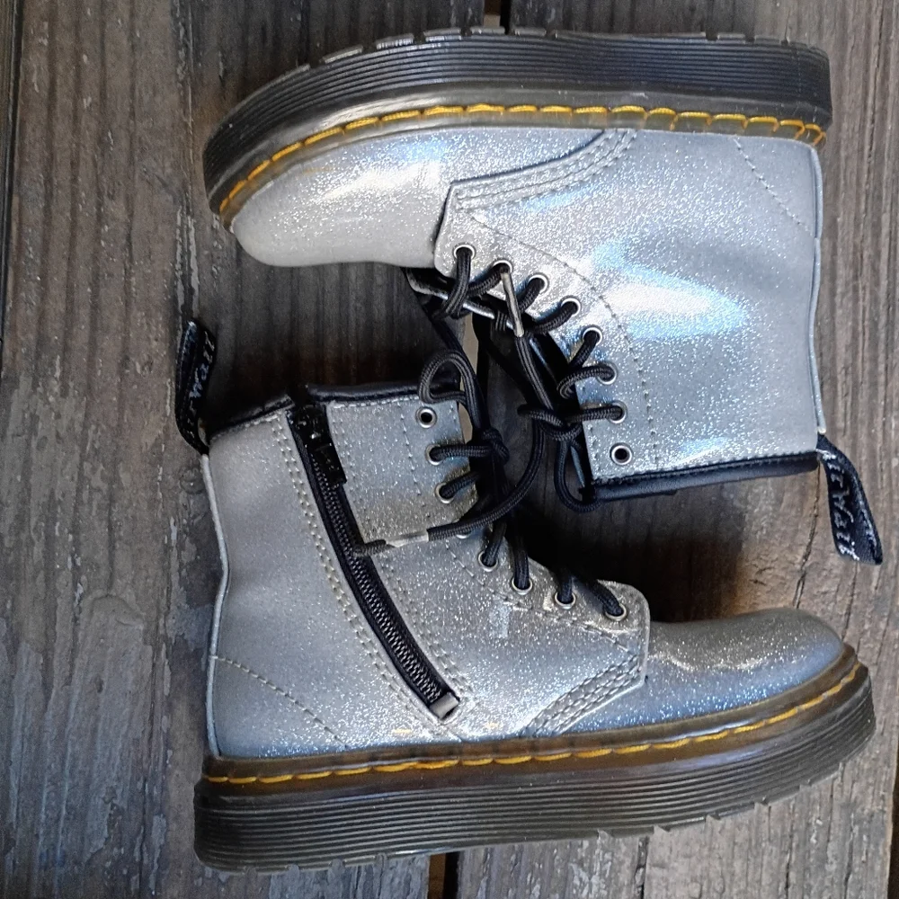 Dr. Martens Silver Glitter Patent Leather Combat Boots Yellow Stitch Toddler 9